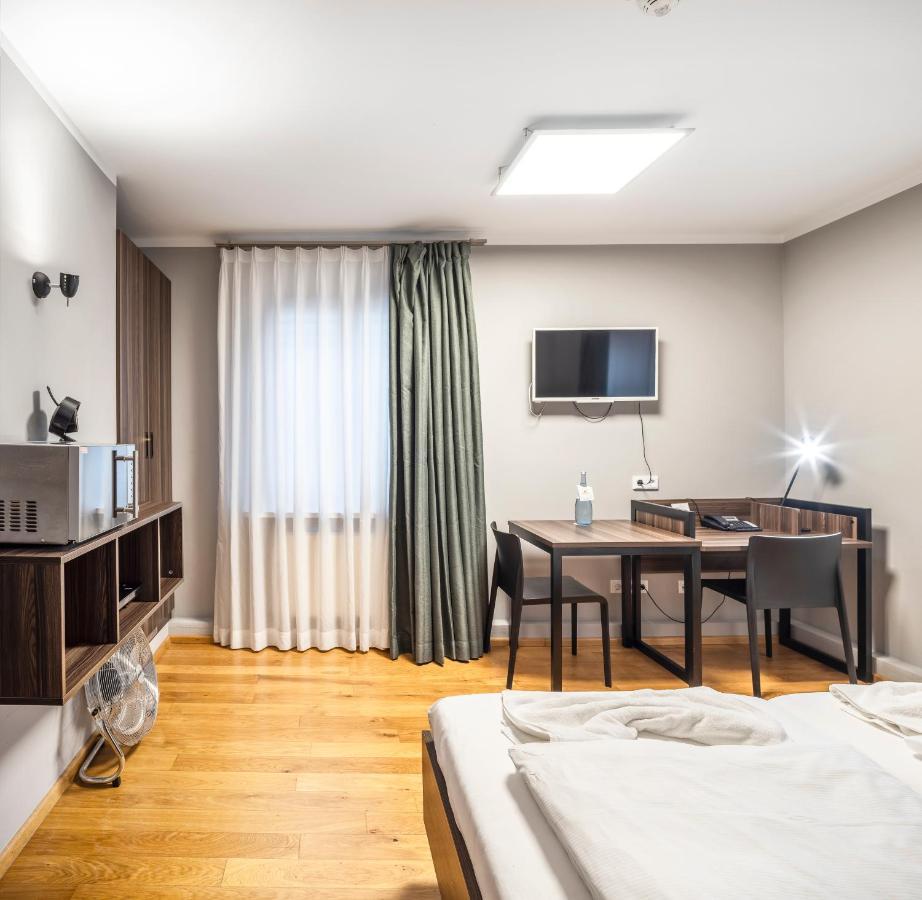 Living-World Aparthotel Heidelberg Exterior foto